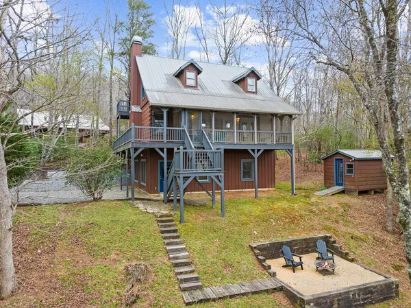 $769,000 | 160 Adams Circle, Mineral Bluff, GA 30559
