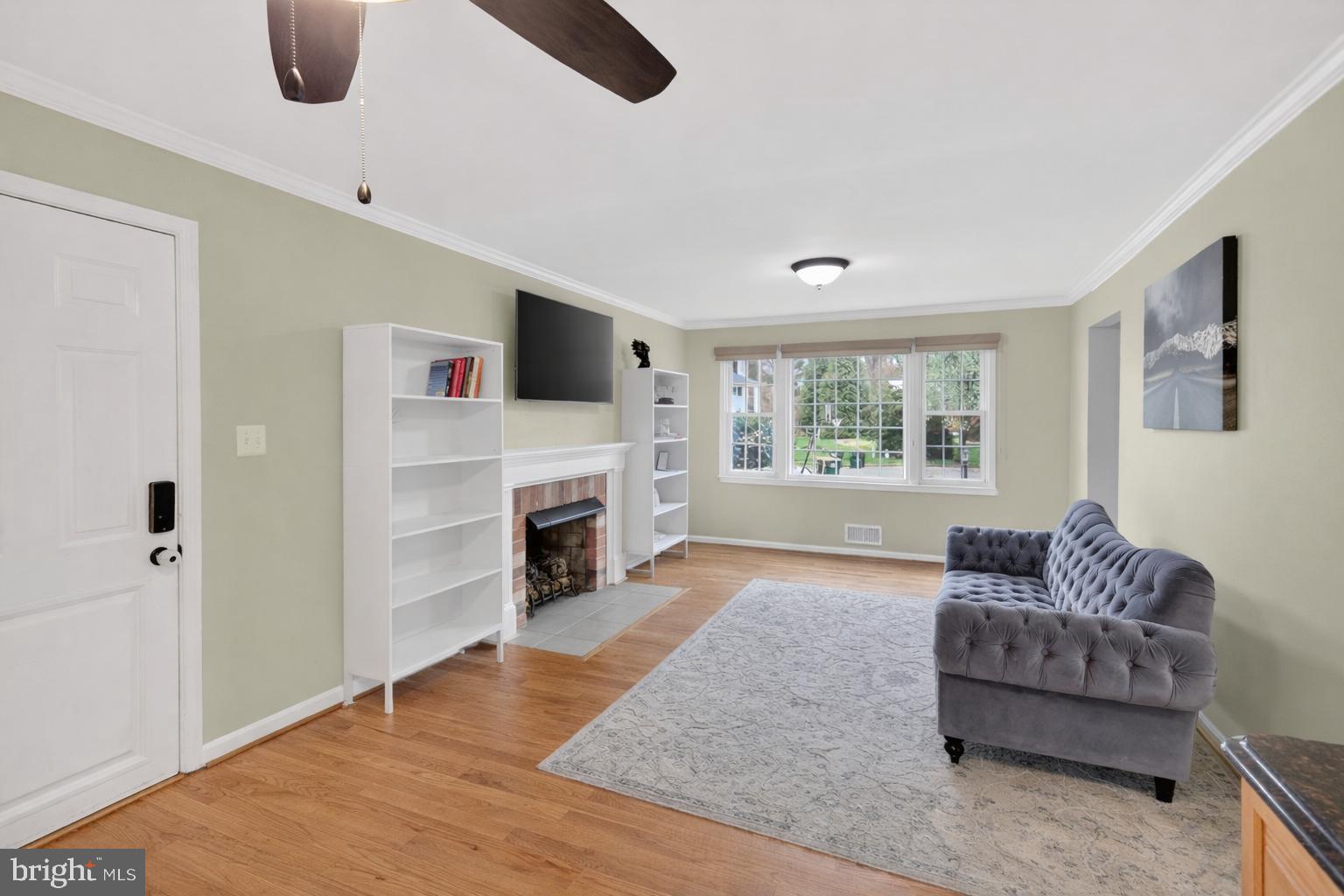 6803 Jackie Deneese Court Springfield, VA 22152 - Photo 13 of 31