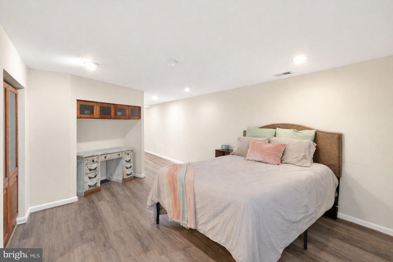 6803 Jackie Deneese Court Springfield, VA 22152 - Photo 25 of 31