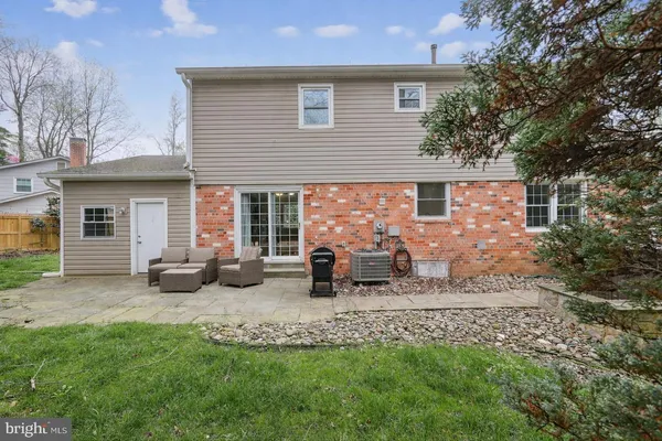 $960,000 | 6803 Jackie Deneese Court, Springfield, VA 22152
