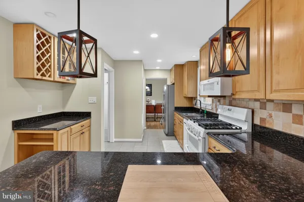 $960,000 | 6803 Jackie Deneese Court, Springfield, VA 22152