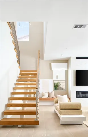 $2,199,990 | 21156 Poema Place, Chatsworth, CA 91311