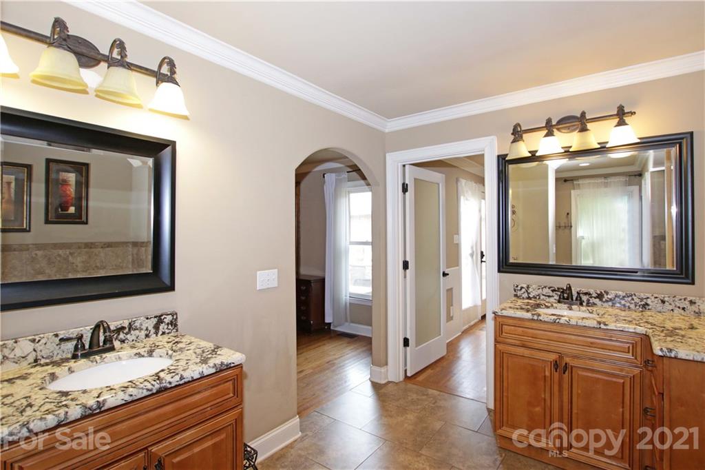 18617 Nantz Road Cornelius, NC 28031 - Photo 11 of 28 Gallery Image 11
