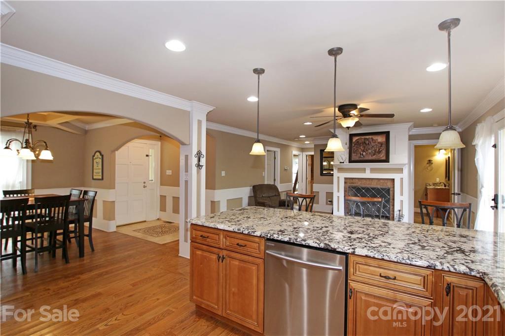 18617 Nantz Road Cornelius, NC 28031 - Photo 5 of 28 Gallery Image 5