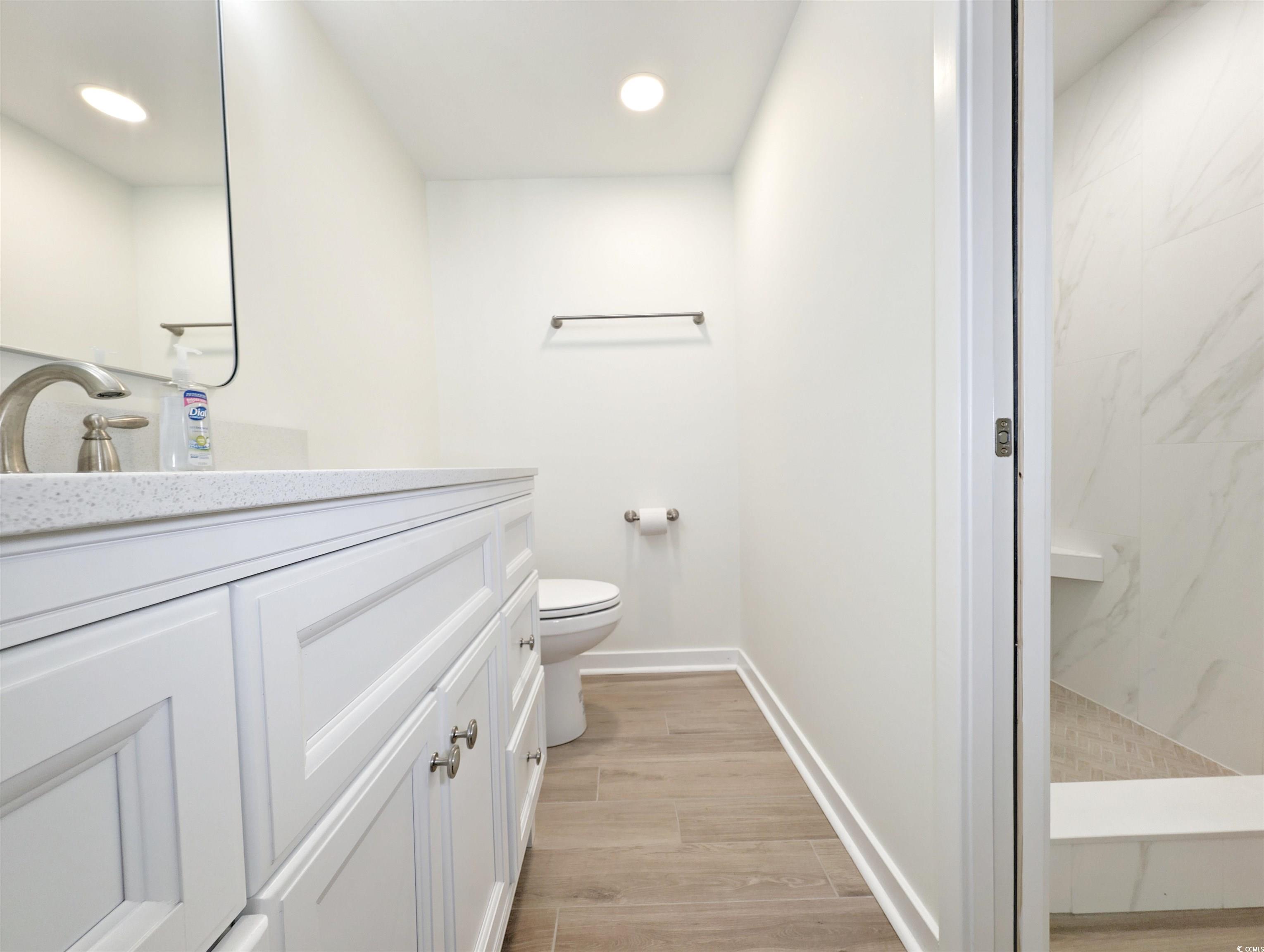 16 Inlet Point Drive Pawleys Island, SC 29585 - Photo 31 of 40 Gallery Image 31