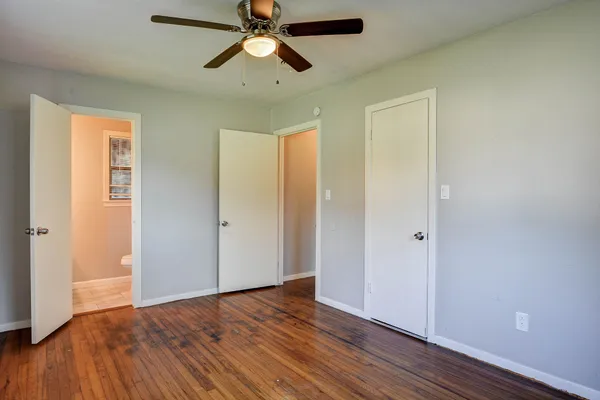 $1,475 | 131 Lakewood Drive, Clute, TX 77531