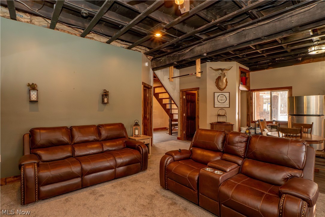 8178 Navarre Road Southwest Massillon, OH 44646 - Photo 4 of 40