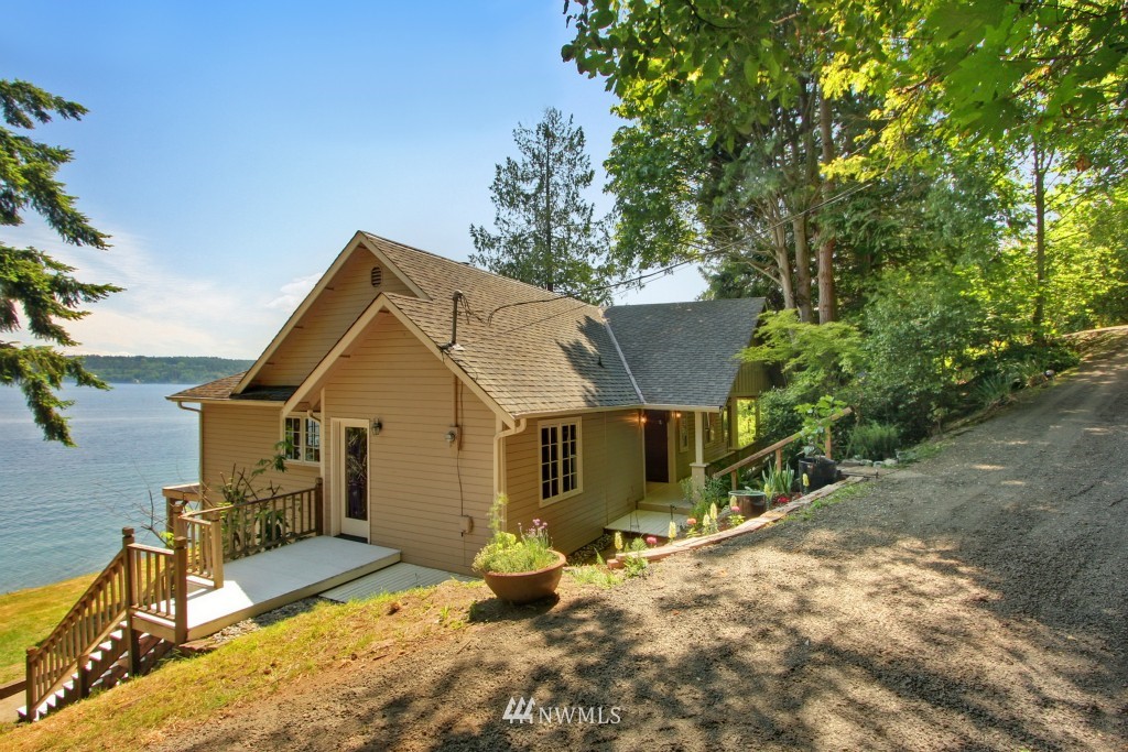 10652 Southeast Cisco Road Port Orchard, WA 98367 - Photo 15 of 18 Gallery Image 15