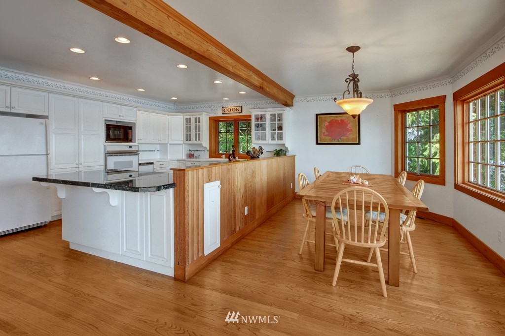 10652 Southeast Cisco Road Port Orchard, WA 98367 - Photo 5 of 18 Gallery Image 5