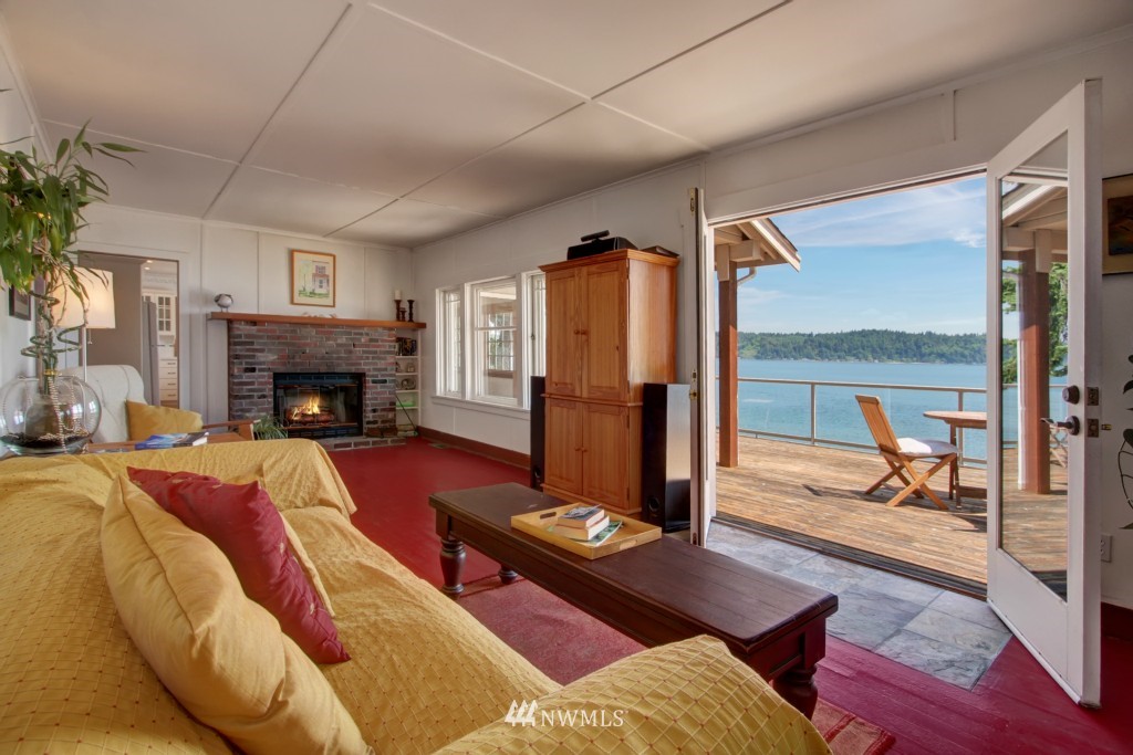 10652 Southeast Cisco Road Port Orchard, WA 98367 - Photo 6 of 18 Gallery Image 6