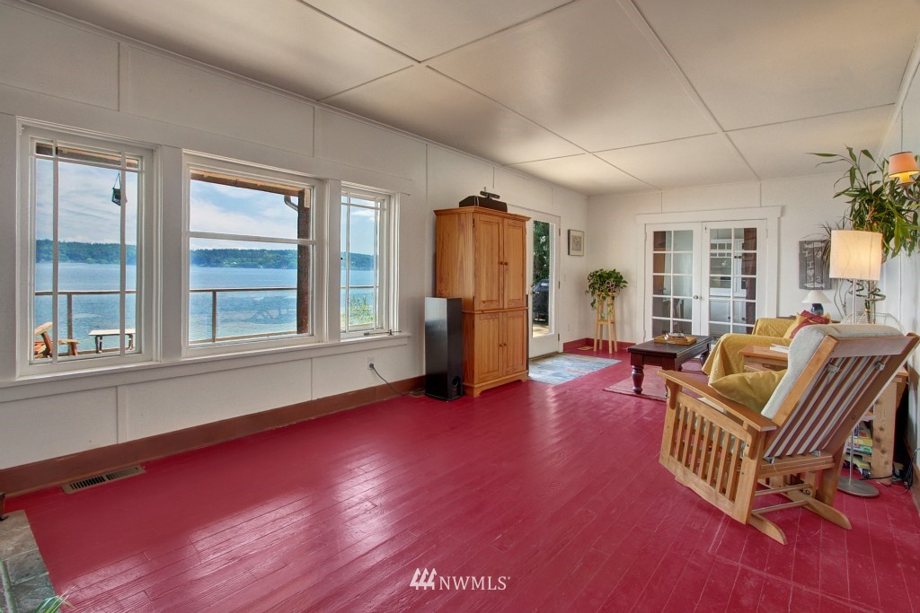 10652 Southeast Cisco Road Port Orchard, WA 98367 - Photo 7 of 18 Gallery Image 7
