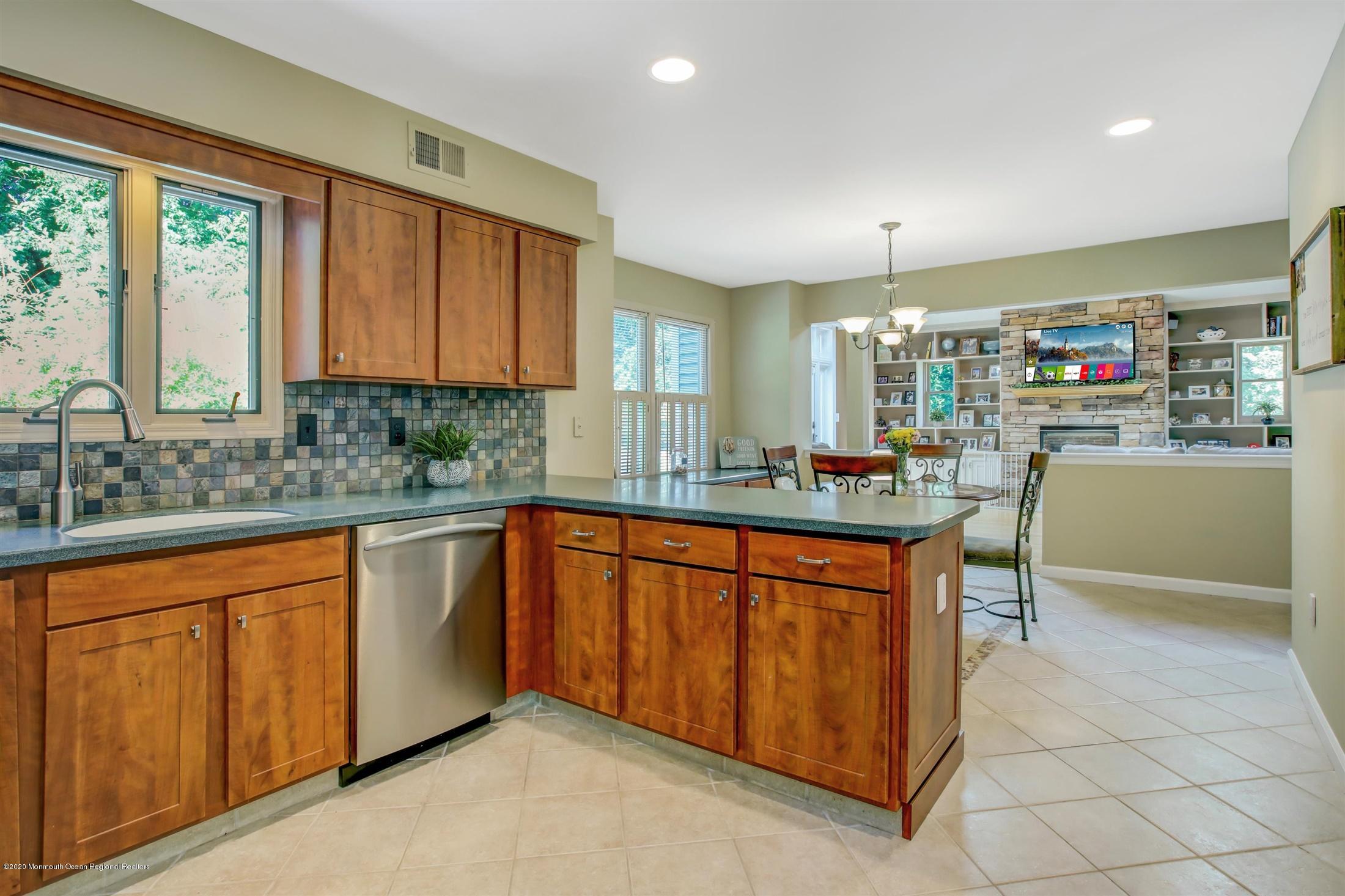 8 Ash Road Jackson, NJ 08527 - Photo 11 of 32 Kitchen to Family Room