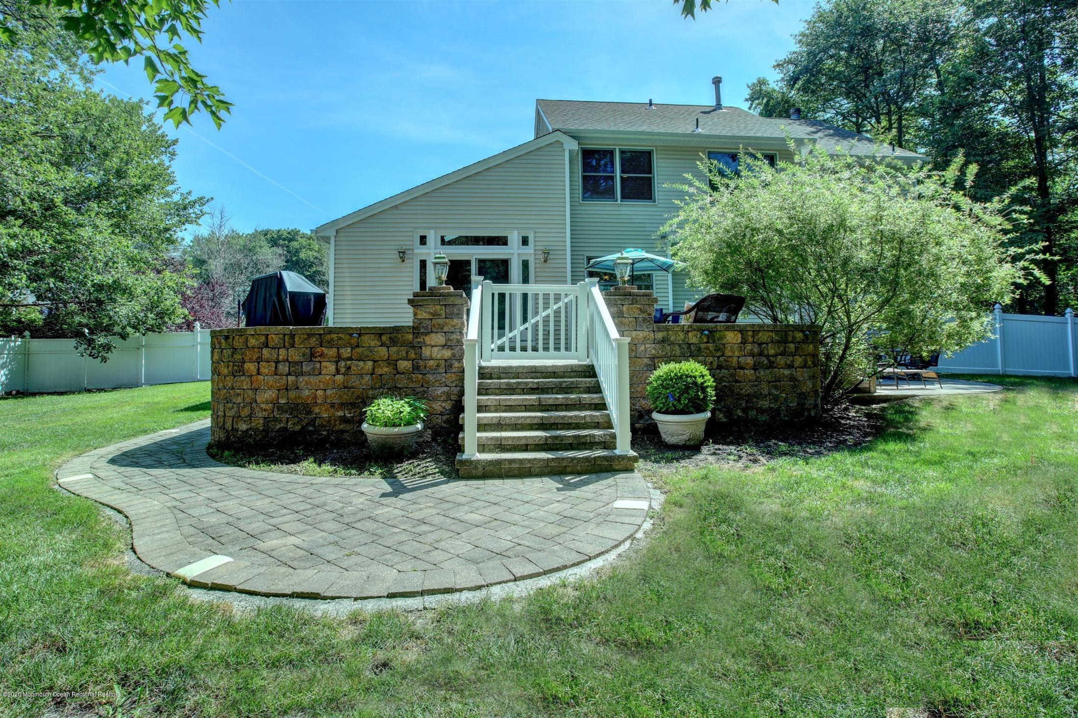 8 Ash Road Jackson, NJ 08527 - Photo 27 of 32 Back of Home