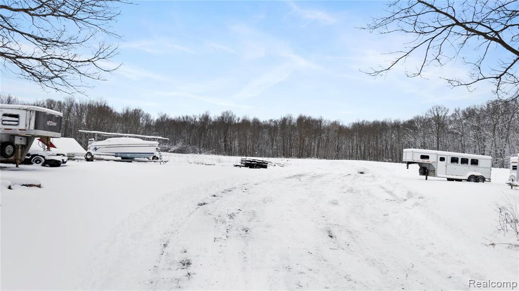 5875 Fox Lake Road Goodrich, MI 48438 - Photo 16 of 41