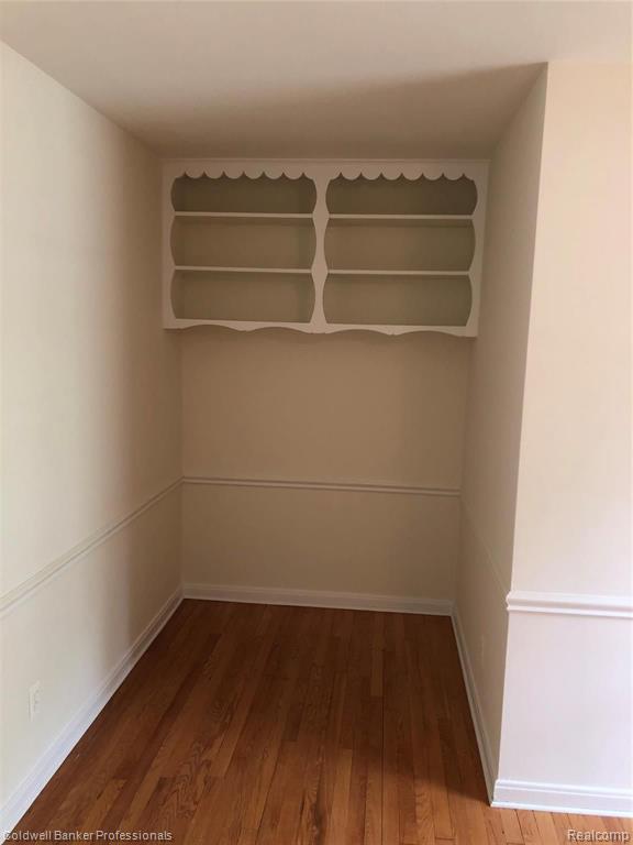 1141 South Renaud Road Grosse Pointe Woods, MI 48236 - Photo 17 of 52