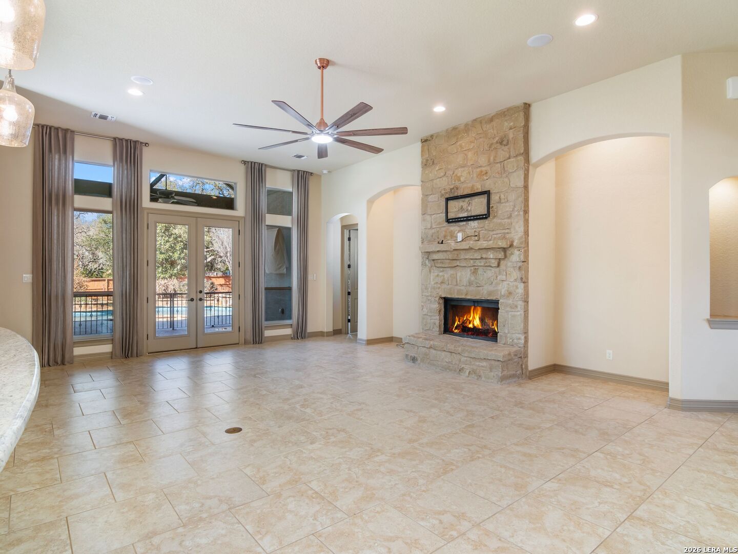 30142 Setterfeld Circle Fair Oaks Ranch, TX 78015 - Photo 8 of 47