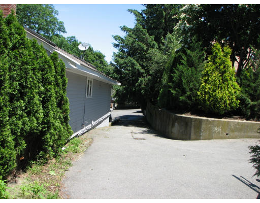 48 Stony Brook Road Marblehead, MA 01945 - Photo 17 of 21 Gallery Image 17