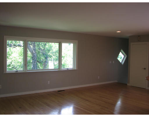 48 Stony Brook Road Marblehead, MA 01945 - Photo 3 of 21 Gallery Image 3