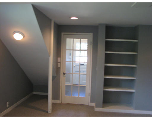 48 Stony Brook Road Marblehead, MA 01945 - Photo 6 of 21 Gallery Image 6
