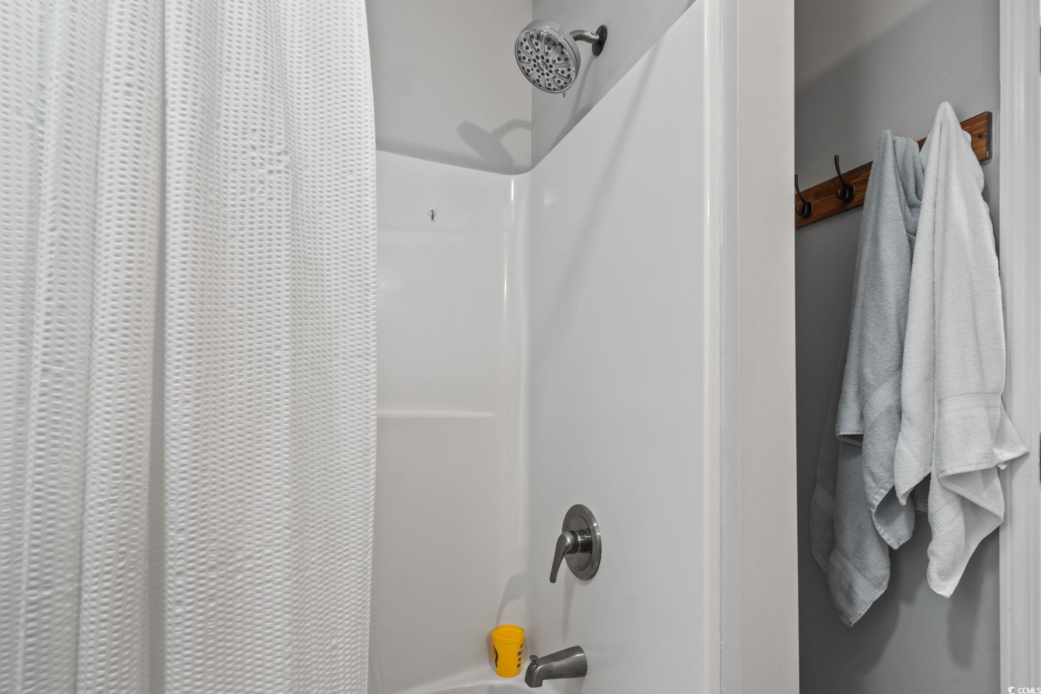 3630 Wayside Road Conway, SC 29527 - Photo 5 of 36 Room details featuring shower / tub combo