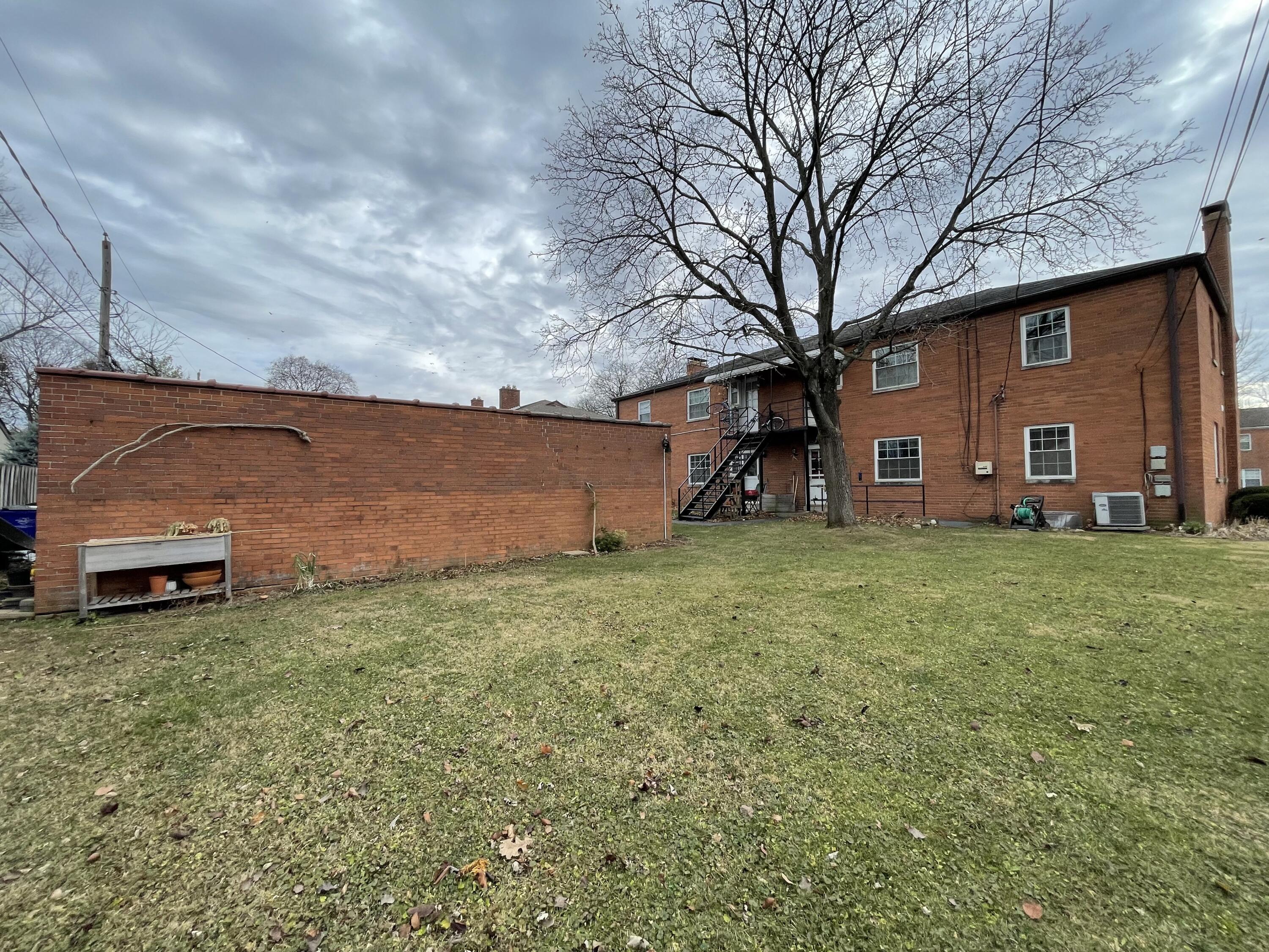 2126 Harwitch Road, Unit D Columbus, OH 43221 - Photo 26 of 26 IMG_5583