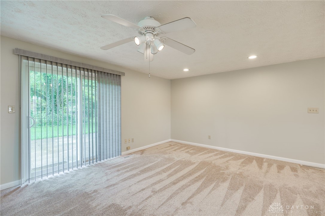 160 East Alex Bell Road Dayton, OH 45459 - Photo 6 of 28 Gallery Image 6