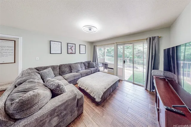 $550,000 | 95-270 Waikalani Drive, Unit L103, Mililani, HI 96789