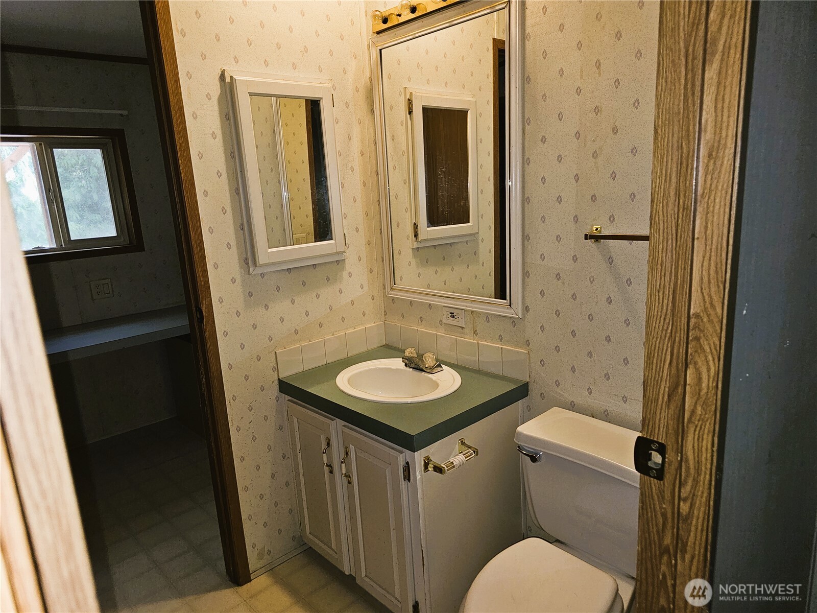 196 Jacobson Road, Unit 42 Cathlamet, WA 98612 - Photo 8 of 14 Gallery Image 8