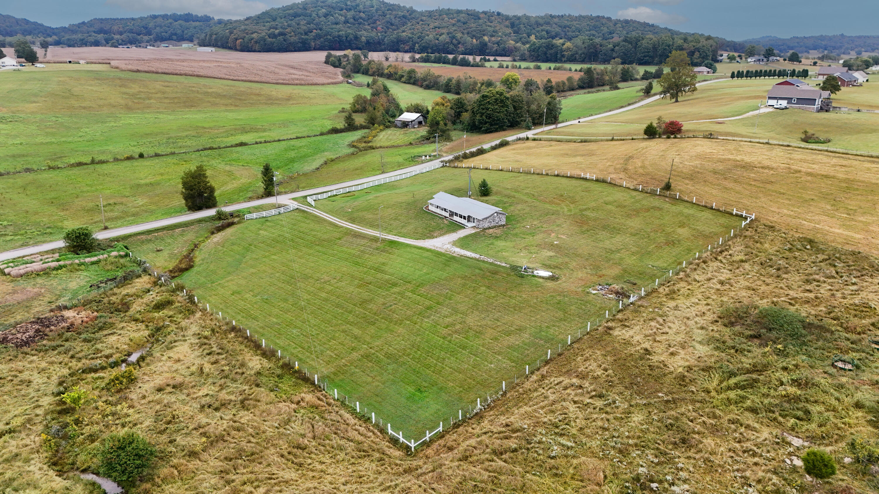 1275 Wabd Jones Road Mount Vernon, KY 40456 - Photo 20 of 22 LightroomRealEstateEdits-12 copy