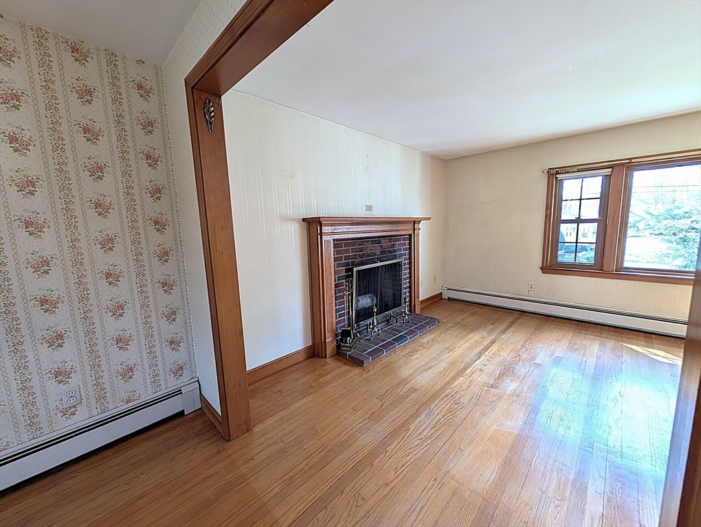 1 Louise Street Maynard, MA 01754 - Photo 15 of 41
