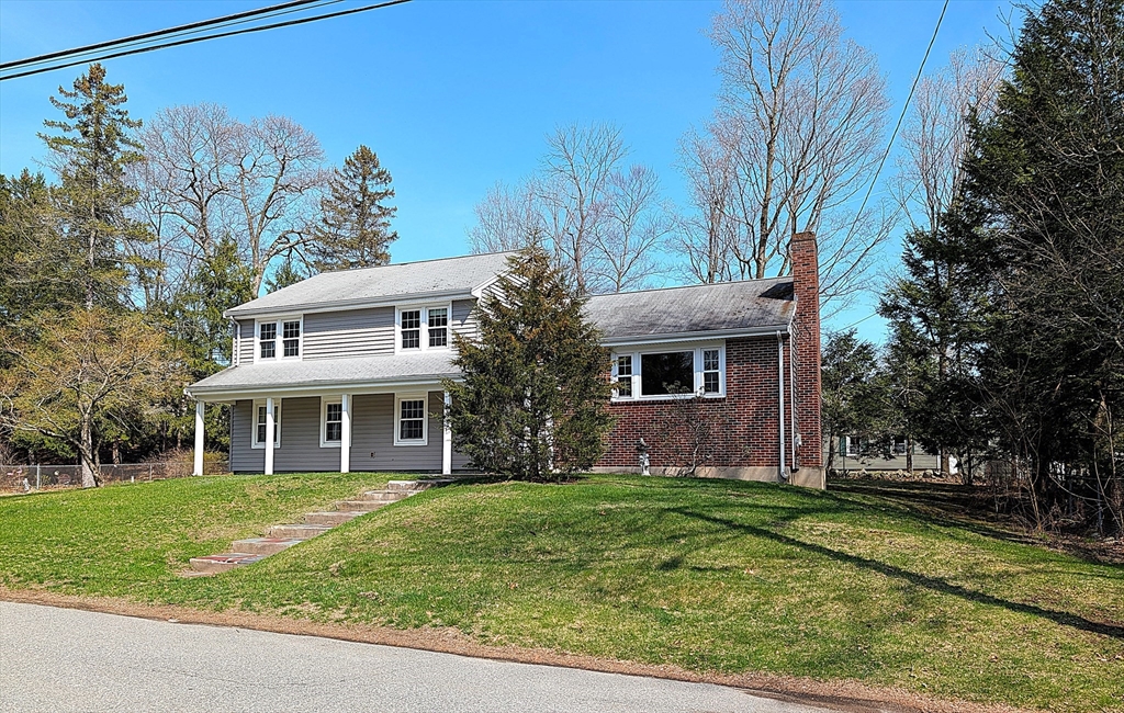 1 Louise Street Maynard, MA 01754 - Photo 4 of 41