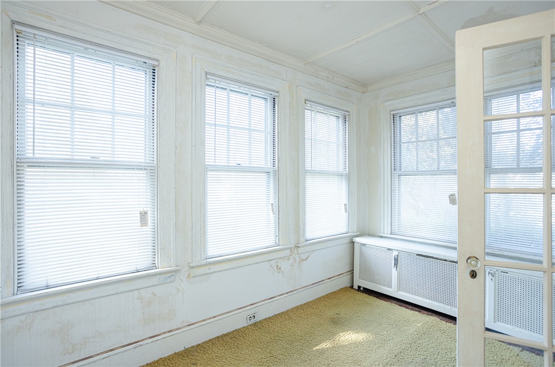 105 West Main Road Middletown, RI 02842 - Photo 14 of 28