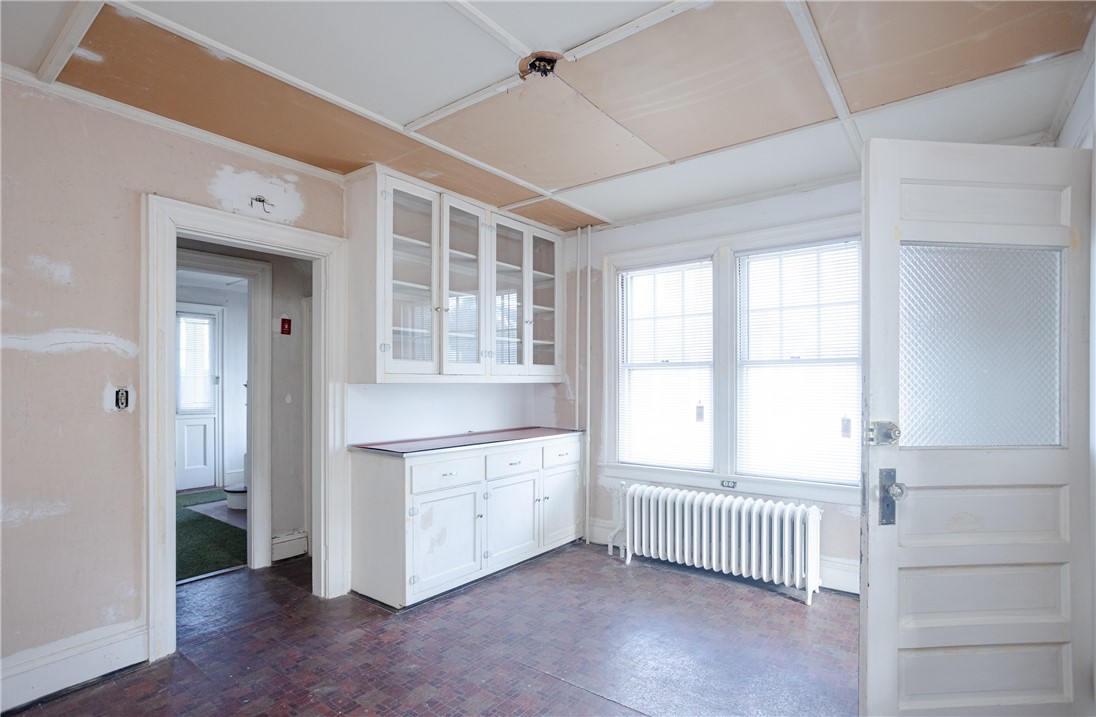 105 West Main Road Middletown, RI 02842 - Photo 10 of 28