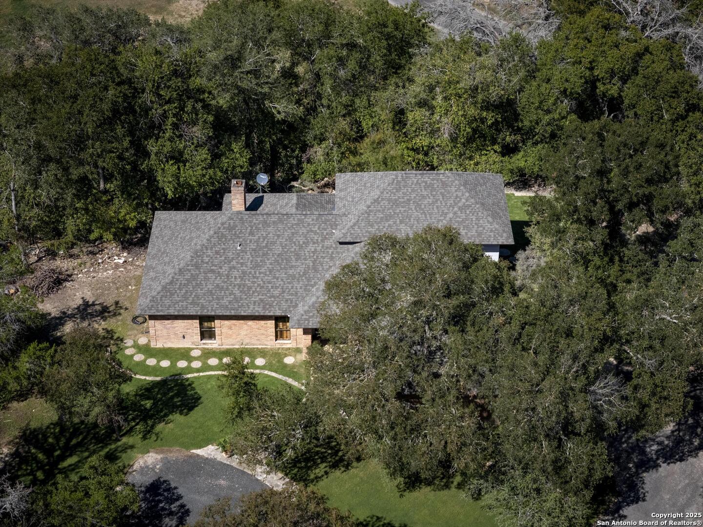 127 Siebeneicher Road Boerne, TX 78006 - Photo 46 of 50 an aerial view of a house