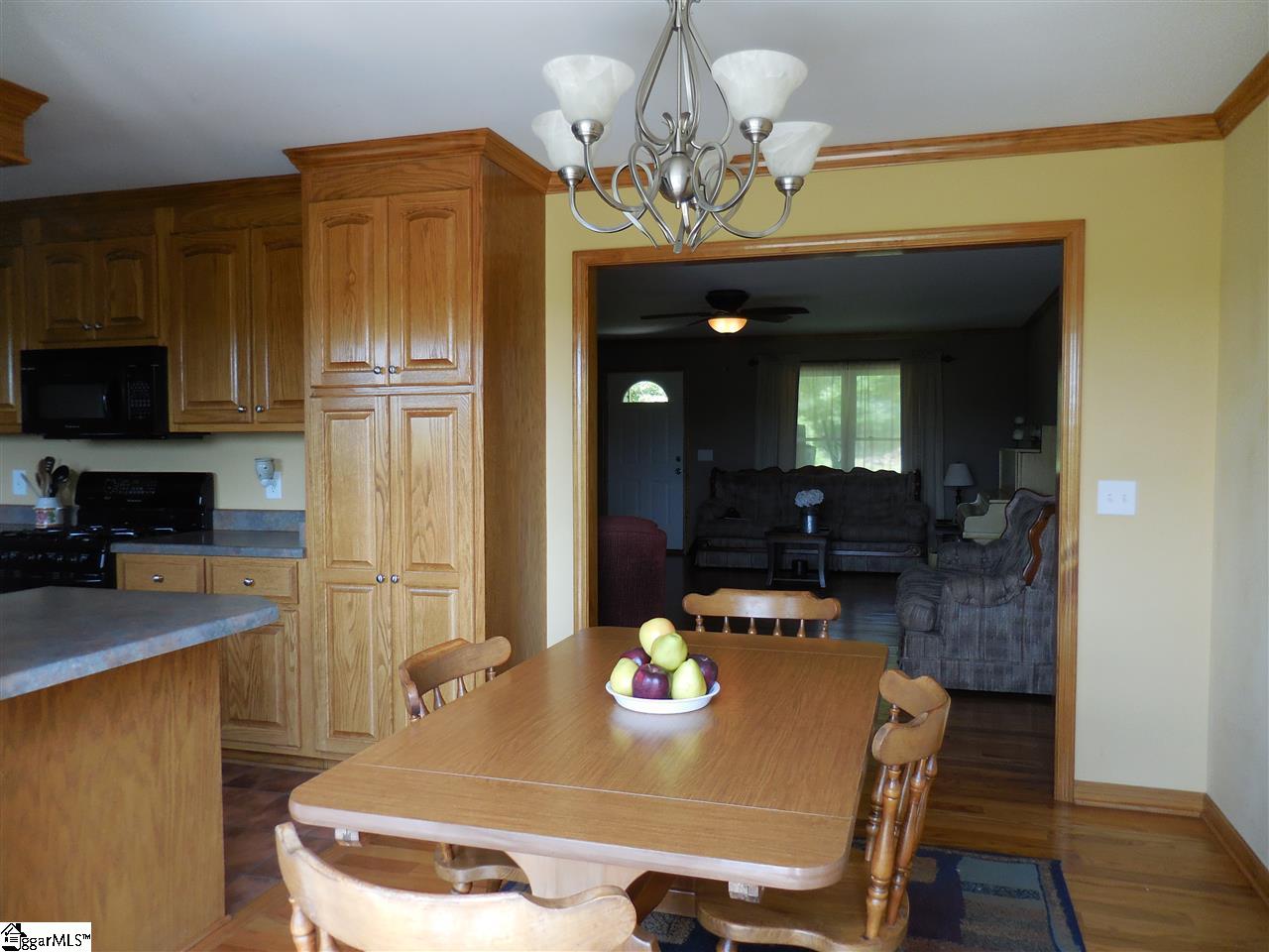 1346 Gravley Road Pickens, SC 29671 - Photo 5 of 34