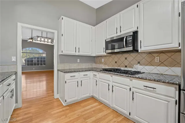 $3,350 | 3032 Pier Harbor Drive, Las Vegas, NV 89117