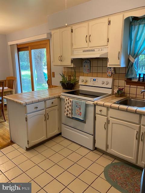 235 Allen Road Carlisle, PA 17013 - Photo 14 of 48 Kitchen