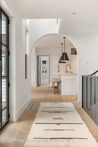 a view of livingroom with furniture
