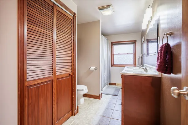 $274,900 | 17 Amsden Drive, Henrietta, NY 14623