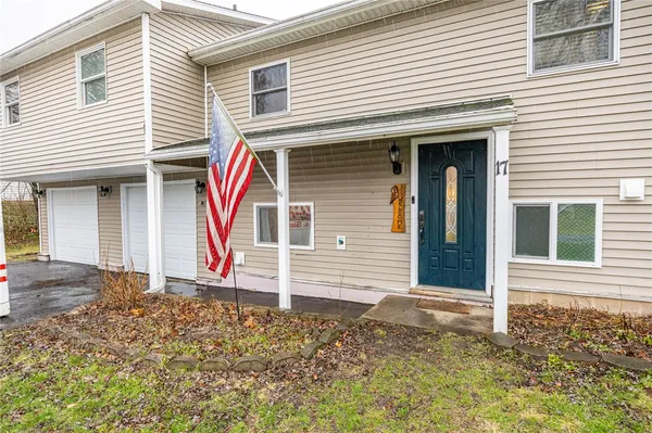 $274,900 | 17 Amsden Drive, Henrietta, NY 14623