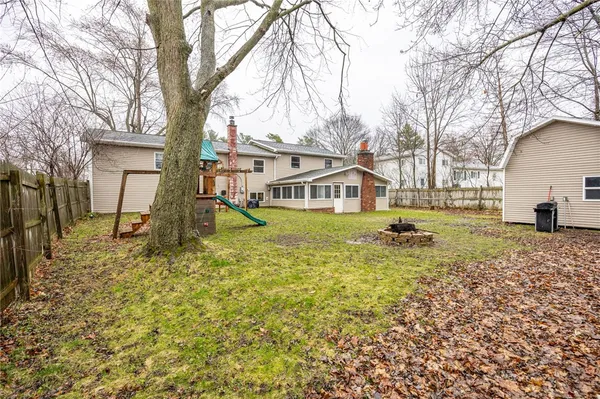 $274,900 | 17 Amsden Drive, Henrietta, NY 14623