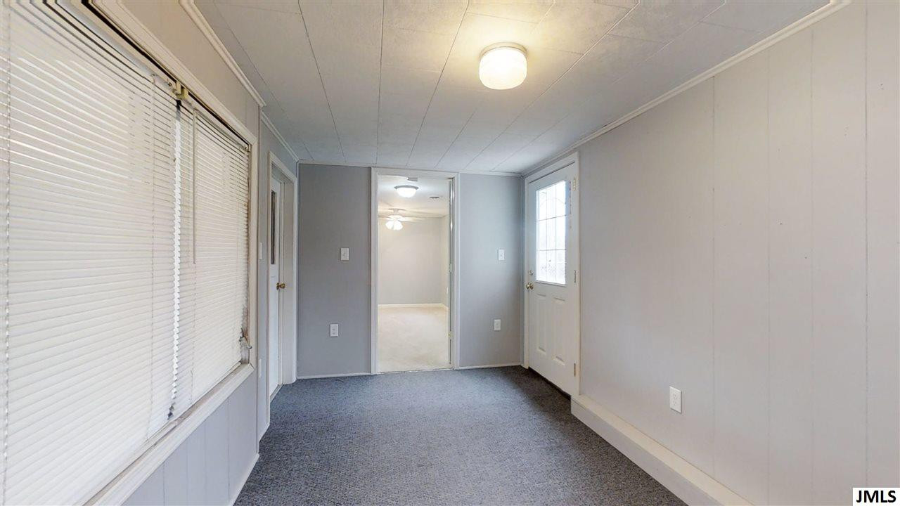 129 Plymouth Road Jackson, MI 49201 - Photo 21 of 29 Photo 21