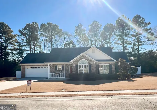 $2,100 | 220 Brookstone Drive Southwest, Calhoun, GA 30701