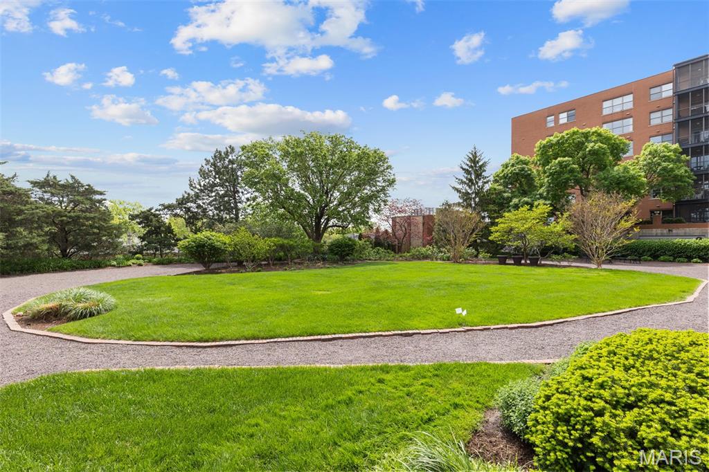 710 South Hanley Road, Unit 7B St. Louis, MO 63105 - Photo 24 of 25