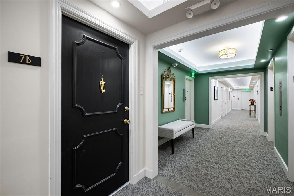 710 South Hanley Road, Unit 7B St. Louis, MO 63105 - Photo 4 of 25