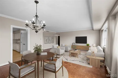 $225,000 | 710 South Hanley Road, Unit 7B, St. Louis, MO 63105