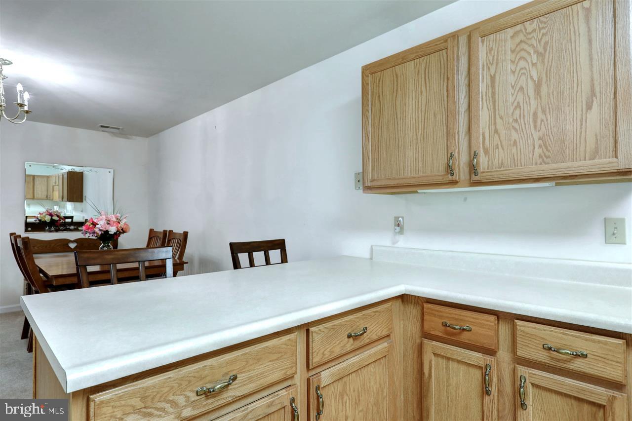 3076 Lakefield Road York, PA 17402 - Photo 9 of 24 Gallery Image 9