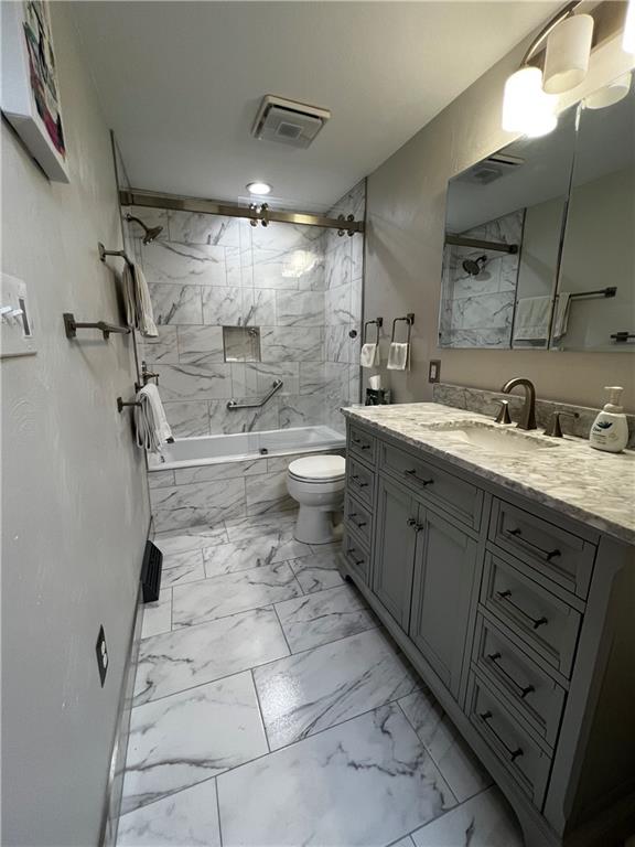 516 Chestnut Ridge Road Washington, PA 15301 - Photo 5 of 29 Full bath on main floor