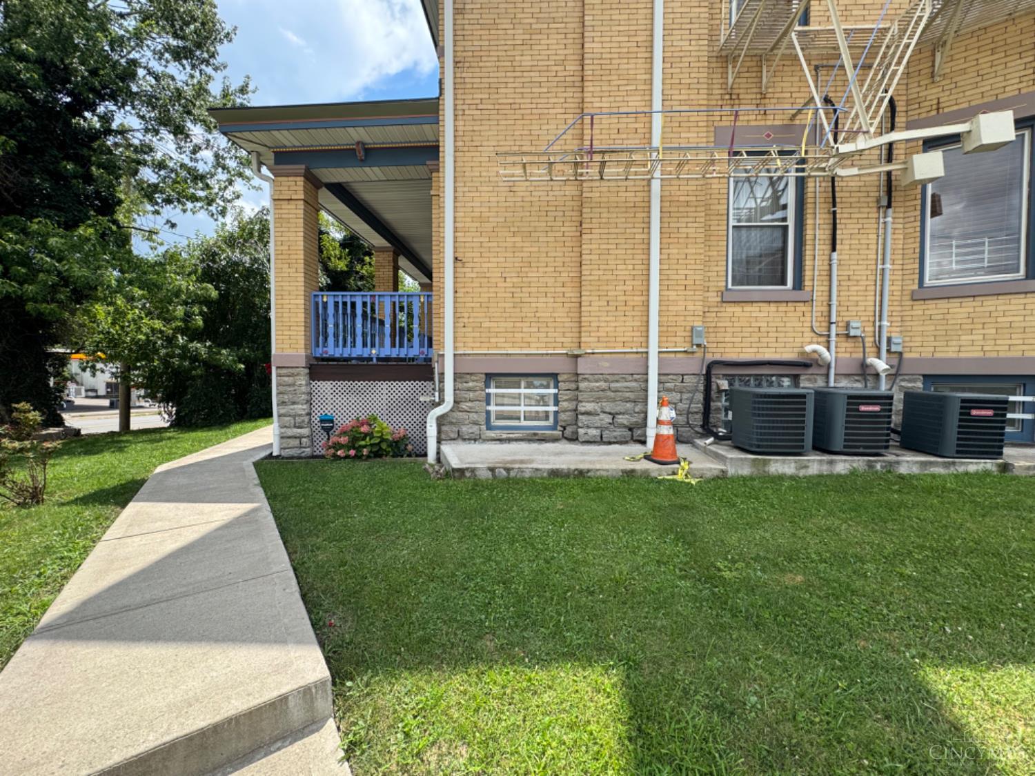2325 Reading Road Cincinnati, OH 45202 - Photo 3 of 74 Gallery Image 3