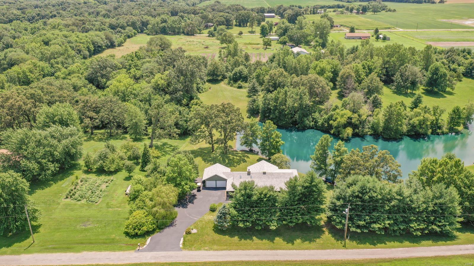 3493 Elliott Road Bunker Hill, IL 62014 - Photo 17 of 67